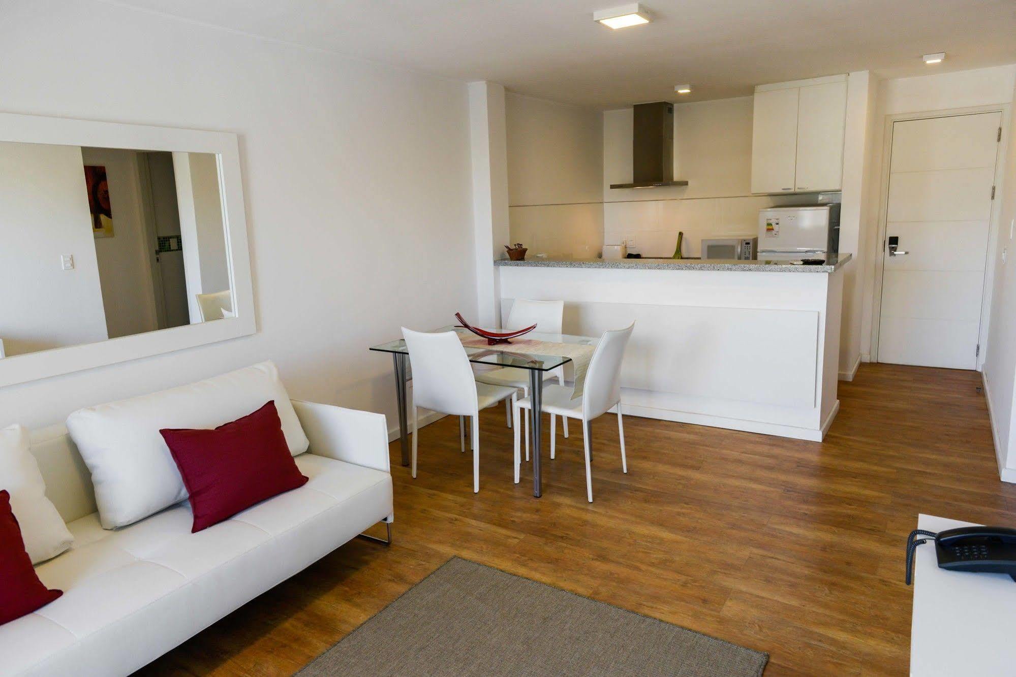 Merit Montevideo Apart & Suites Exteriör bild